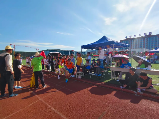 揮灑青春汗水 · 展現(xiàn)拼搏精神 | 學院第二屆學生田徑運動會進行時