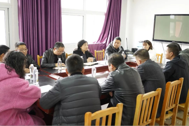 學(xué)院黨委委員、副院長黃瑛赴鄉(xiāng)村振興聯(lián)系點(diǎn)調(diào)研、宣講黨的二十大精神