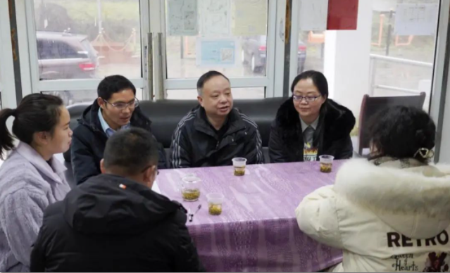 黨委副書記付善華，黨委委員、副院長(zhǎng)黃文碧到鄉(xiāng)村振興聯(lián)系點(diǎn)開展調(diào)研