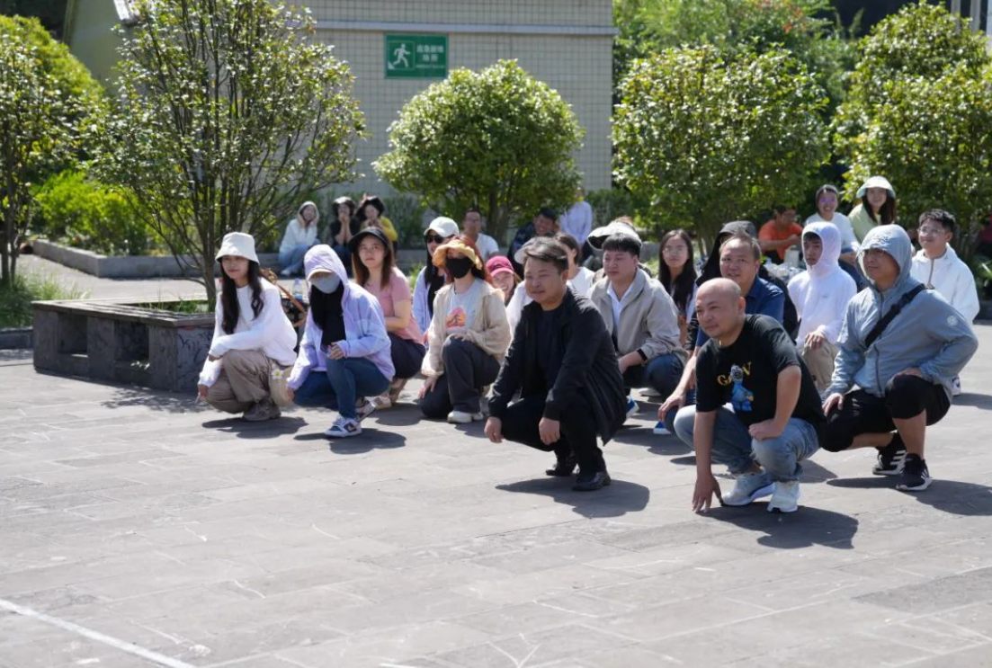 躬耕教壇·強國有我——畢節(jié)工業(yè)職業(yè)技術(shù)學(xué)院開展慶祝第39個教師節(jié)團建活動