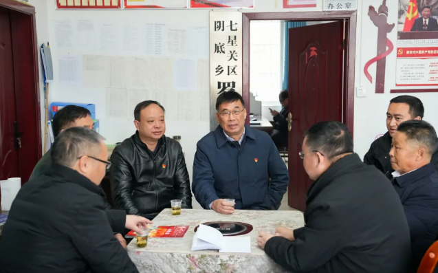 周杰帶隊(duì)赴鄉(xiāng)村振興駐村聯(lián)系點(diǎn)走訪調(diào)研